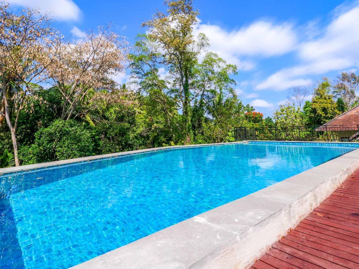 Sekar Arum Riverside Resort Tanah Lot Eksteriør billede